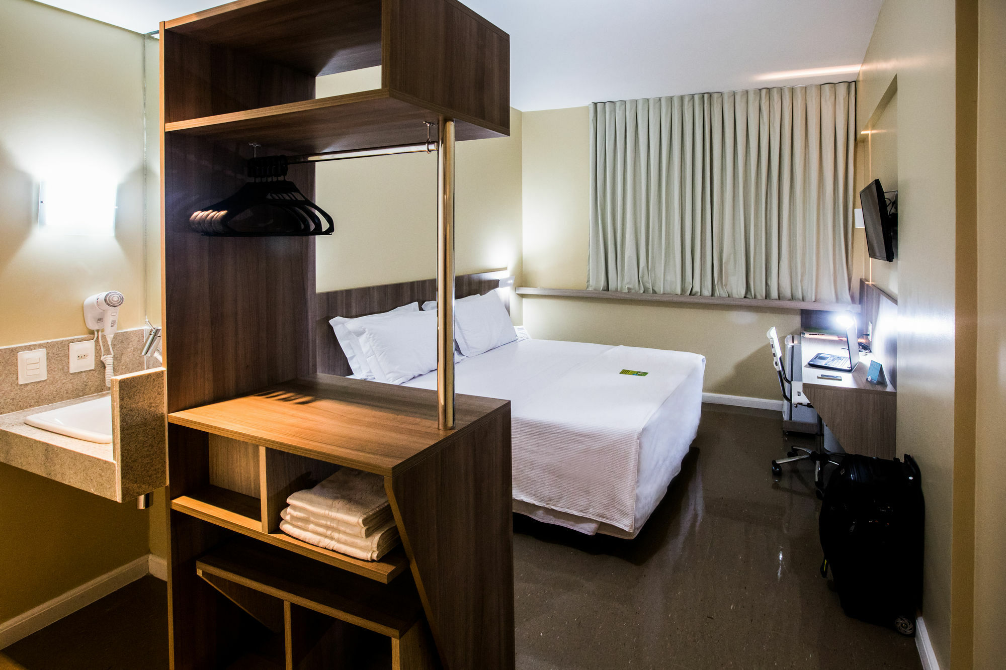 Slim Cuiaba Aeroporto酒店 外观 照片